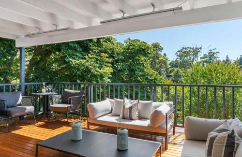 Mollymook Beach Maison | Mollymook Golden Sands - timeless 5 BR beach house