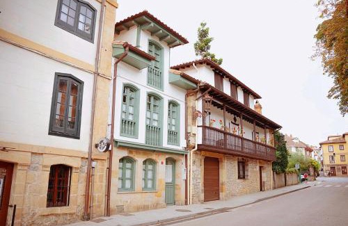Comillas City Center Villa | MoM Comillas