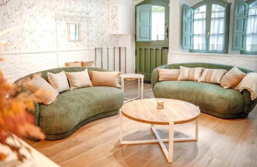 Comillas City Center Villa | MoM Comillas