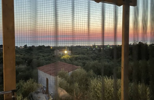 Maleme Maison | MOMENTUM X maisonette with swimming pool,quiet area,best sea view near the beach