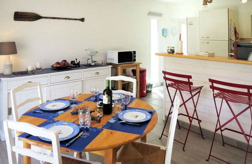 Saint-Vivien-de-Medoc Maison | Mon Poussin by Interhome