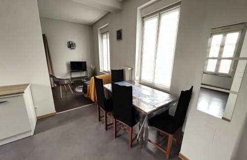 Saint-Julien-les-Metz Appartement | Mon Spacieux Studio Parking Un-Séjour-à-Part