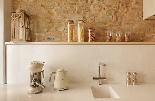 Monforte d'Alba Lit Et Petit-Déjeuner | MON Suite