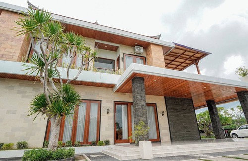 Banjarangkan Maison | Mona Bali Guest HousenExperience luxury in the heart of Bali’s serene