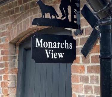 Michelmersh Maison | Monarchs View Farmstay
