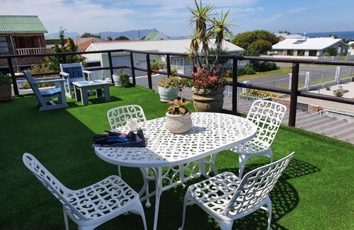 Kleinmond Lit Et Petit-Déjeuner | Monas Risibiki Seaside