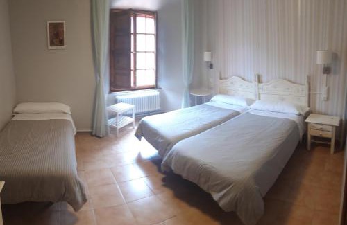 Anguiano Hôtel | MONASTERIO de SANTA MARÍA DE VALVANERA