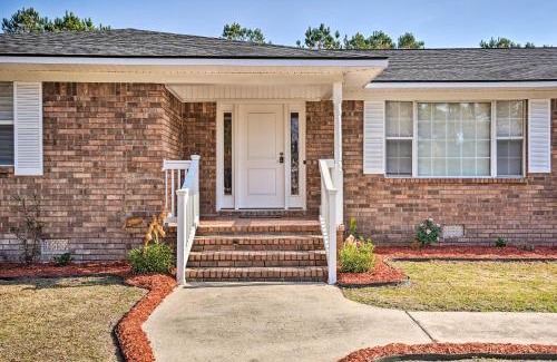 Moncks Corner Maison | Moncks Corner Home with Yard Near Lake Moultrie