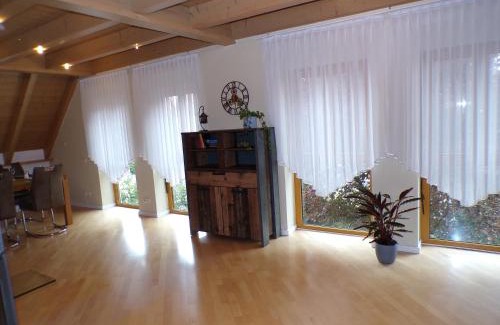Wilhermsdorf Appartement | Mondfänger Ferienwohnung , Nähe Playmobil Funpark und Messezentrum