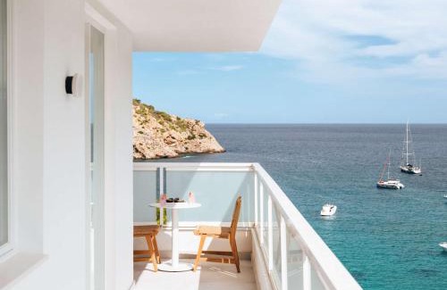 Cala Llonga Hôtel | Mondrian Ibiza