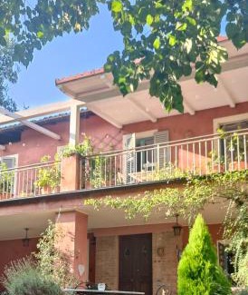 Vignale Monferrato Maison | Monfrà - Ospitalità Rurale, Vigneti e Cantina