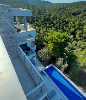 Lustica Appartement | MONGOOSE