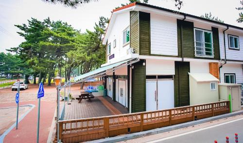 Pan-mal Maison | Mongsanpohaebyeon Pension