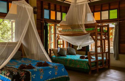 Khlong Sok Cabine | Monkey Mansion - Jungalows & Tours