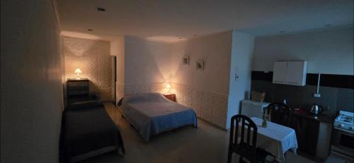 Yerba Buena Appartement | Monoambiente Pringles 1740 Parking Planta Baja