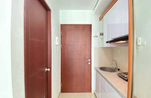 Hegarmanah Appartement | Monochrome Studio Room At Taman Melati Jatinangor Apartment