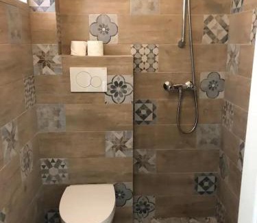 Lesa Appartement | Monolocale a Lesa - monolocale indipendente con divano letto e angolo cottura