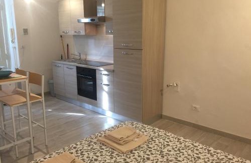 Historic Centre Appartement | Monolocale via Berthollet 6