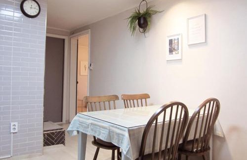 Seongdong-gu Appartement | Monoplan House Seongsu 1
