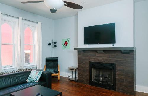 Allegheny-West Appartement | MONOPOLY - Prime-Location - Walkable - Sleeps 6