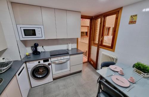 La Magdalena Appartement | Monreal del Pilar - Turistea