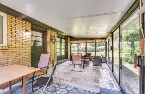 Monroeville Maison | Monroeville Vacation Rental about 3 Mi to Boyce Park!