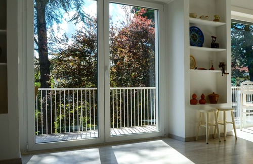 Algueirao - Mem Martins Lit Et Petit-Déjeuner | Suite Monserrate - Chambre + Salon (avec Canapé-Lit) + Salle de Bains Privative