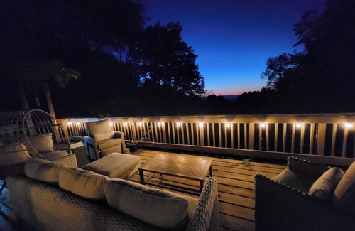 Linden Maison | Mont Bleu, A-Frame Cabin w/Hot Tub & Scenic Views