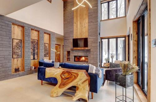 Potton Chalet De Ski | Mont Owl's Head - Sauna - Spa - Inground Pool