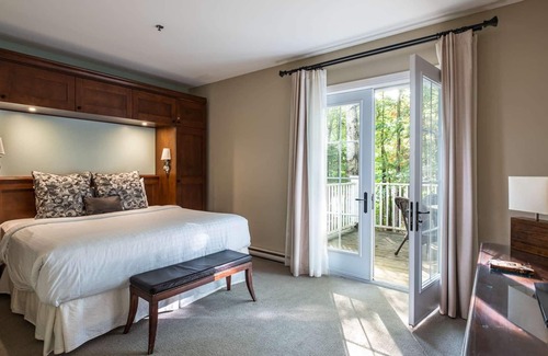 Mont-Tremblant Hôtel | Mont-Tremblant - Château Beauvallon - Suite de 4 Chambres à Coucher