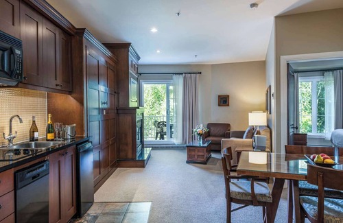 Mont-Tremblant Hôtel | Mont-Tremblant - Château Beauvallon-Two Bedroom Suite-Free resort shuttle!