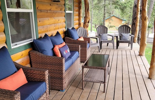 Thompson Falls Maison | Montana House at The Riverfront