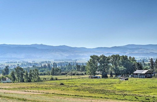 Hamilton Maison | Montana Retreat Original Hamilton Log Cabin!