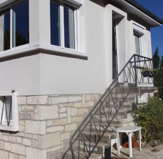 Montcuq Maison | Montcuq, maison avec vue sur la Tour, classé 3*