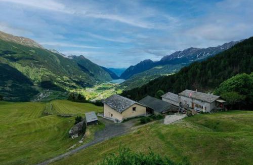 Poschiavo Maison | Monte Campell Dasura