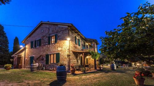Chiusi Maison | Montebello degli Olivi