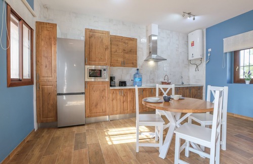 Carmona Maison | MONTECRISTO 4- Charming loft with shared pool and free Wi-Fi