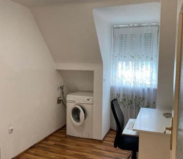 Linz Appartement | Montel PARK - Linz Danube River