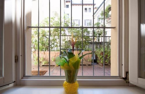 Scala Appartement | Montenapoleone Suite in the heart of Milan - Best Location Possible