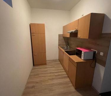 Muhlheim Appartement | Monteur-Apartment am Bahnhof