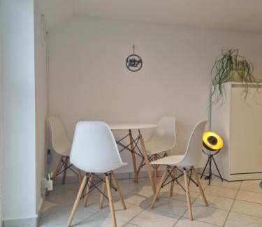 Lage Appartement | Monteur- Ferienwohnung Lage Kachtenhausen