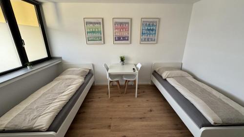 Heiligenhaus Maison | Monteur & Messezimmer Heiligenhaus