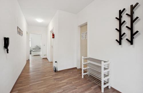 Kongen Appartement | Monteur und Worker Wohnungen in Köngen Kitchen,Wifi,Smart TV