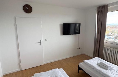 Ludwigshafen-Friesenheim Appartement | Monteurs Wohnung über den Dächern der Stadt