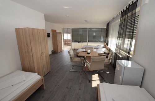 Wolfschlugen Maison | Monteurzimmer Messe Airport