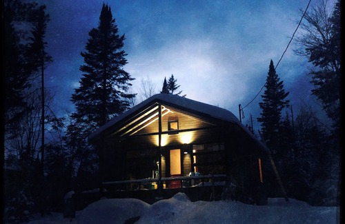 Morin Heights Chalet De Ski | Micro Chalet Location mensuelle saisonnière près de Morin-heights!