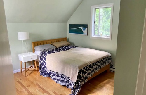 South Kingstown Maison | MONTHLY RENTAL! CREATIVE CALM SANCTUARY NEAR BEACH