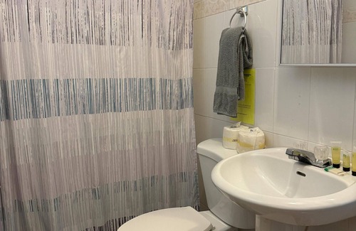 Sagrado Corazon Appartement | Monthly Stays- Peaceful 1BR & 1BA Near Beach-Unit3
