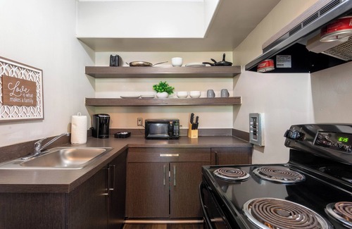 Dearborn Appartement | Monthly Stays Quiet & Fully Equipped