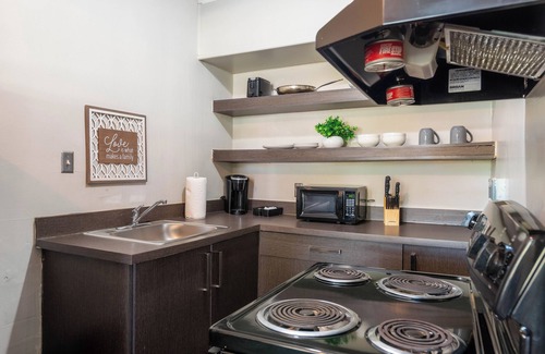 Dearborn Appartement | Monthly Stays Quiet & Fully Equipped